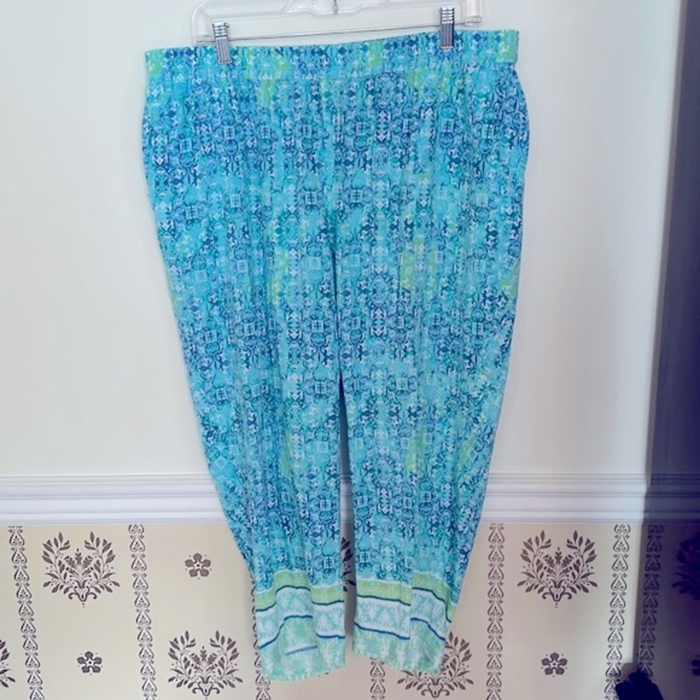 Catherines Patterned Rayon Cropped Blue Green Pull On Pants 1X Elastic Waist